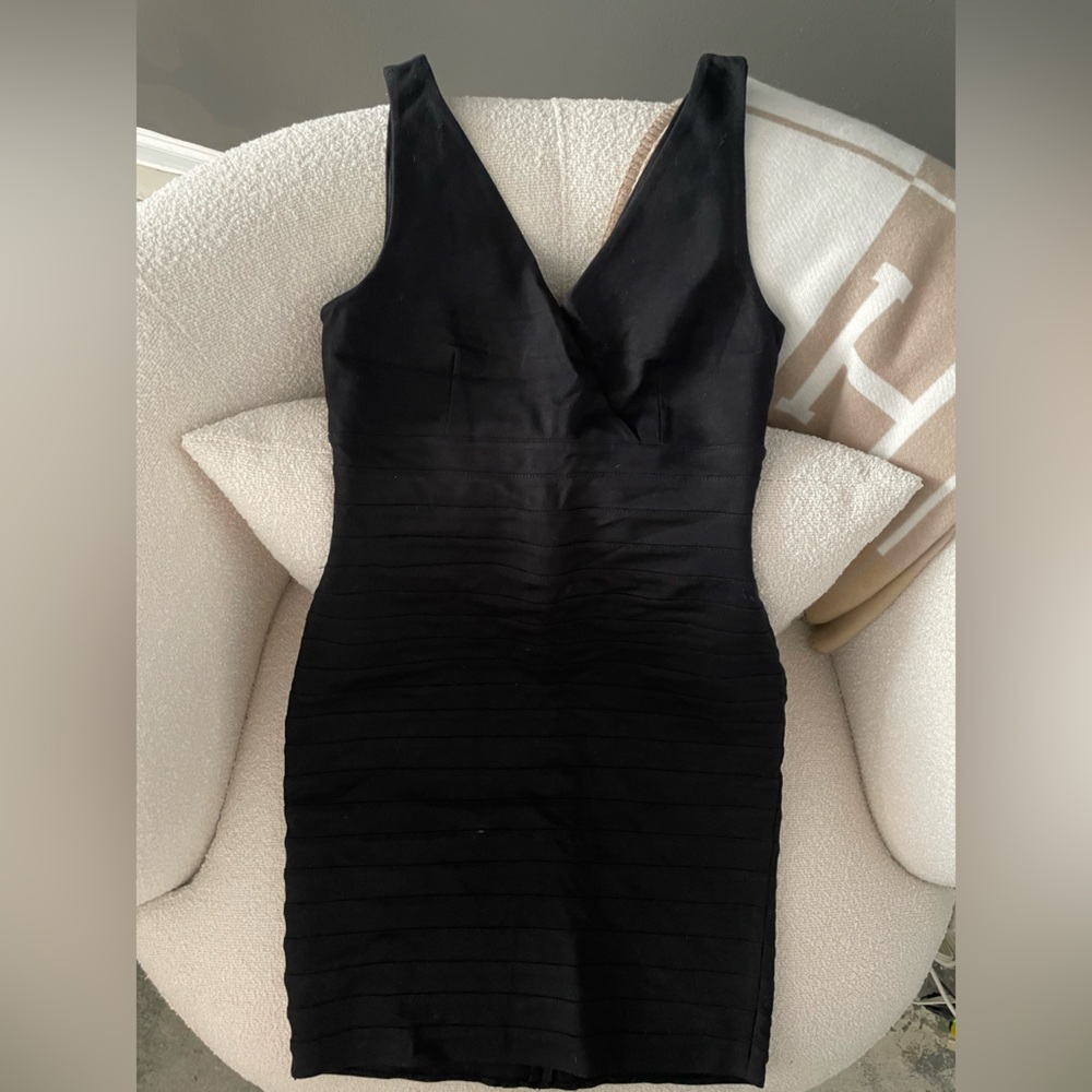 Express V-Neck Black Bodycon Ribbed Mini Dress